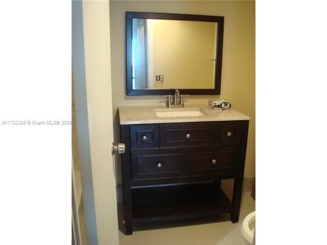 待售: $181,400 (1 贝兹, 1 浴室, 873 平方英尺)