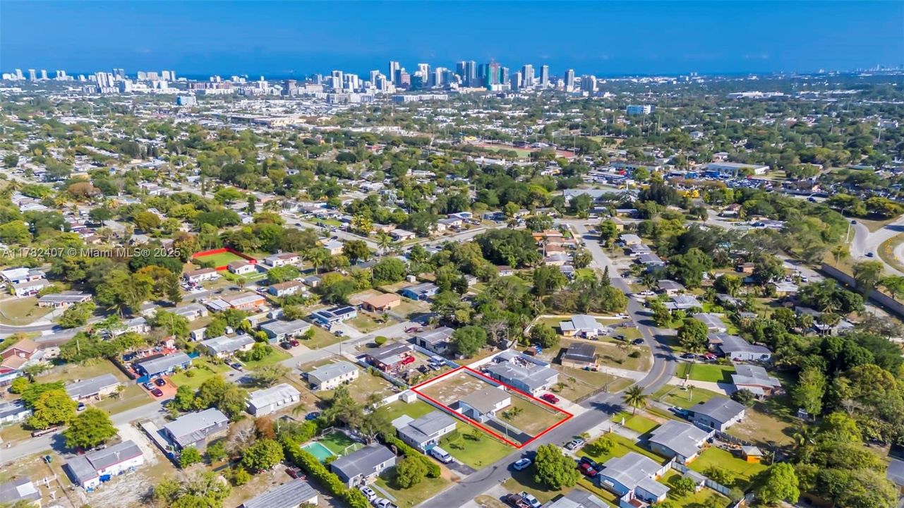 Недавно продано: $369,900 (2 спален, 1 ванн, 768 Квадратных фут)