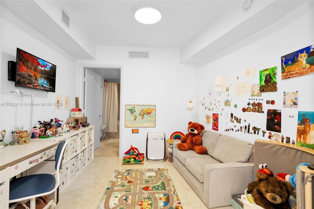 Vendido Recientemente: $715,000 (2 camas, 1 baños, 1086 Pies cuadrados)