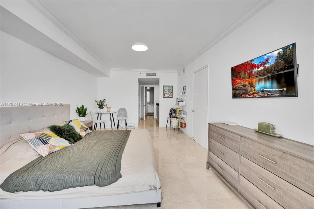 Vendido Recientemente: $715,000 (2 camas, 1 baños, 1086 Pies cuadrados)