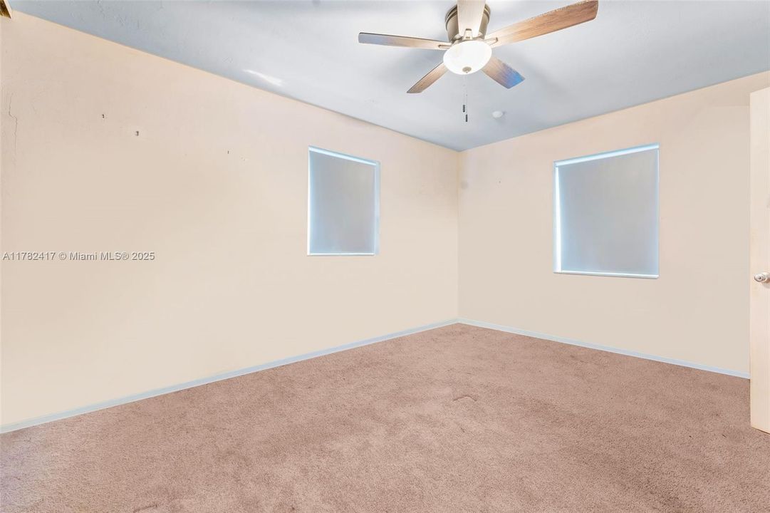 Недавно продано: $450,000 (3 спален, 2 ванн, 2338 Квадратных фут)