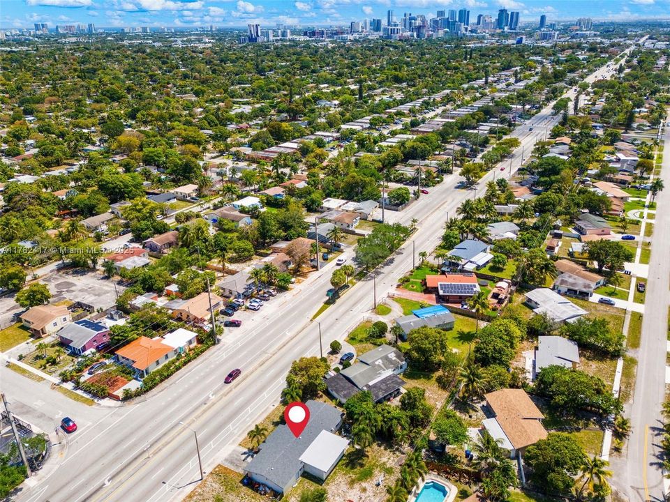 Недавно продано: $450,000 (3 спален, 2 ванн, 2338 Квадратных фут)