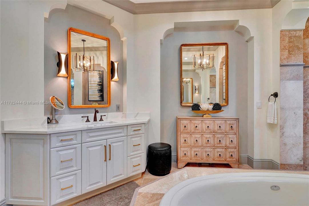 For Sale: $5,849,000 (6 beds, 4 baths, 0 Square Feet)