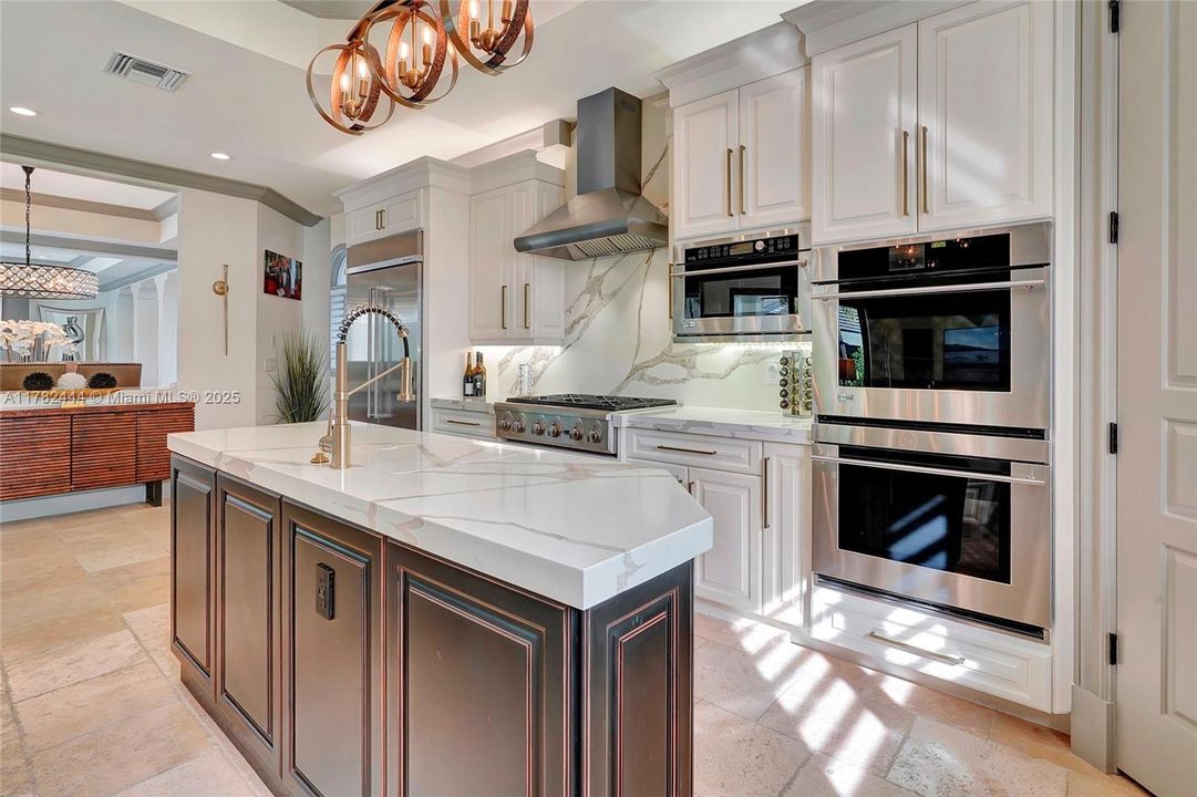 For Sale: $5,849,000 (6 beds, 4 baths, 0 Square Feet)