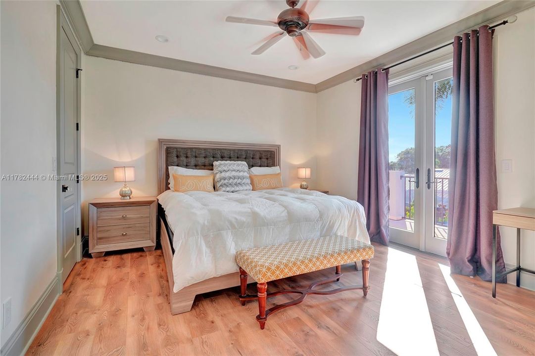 For Sale: $5,849,000 (6 beds, 4 baths, 0 Square Feet)