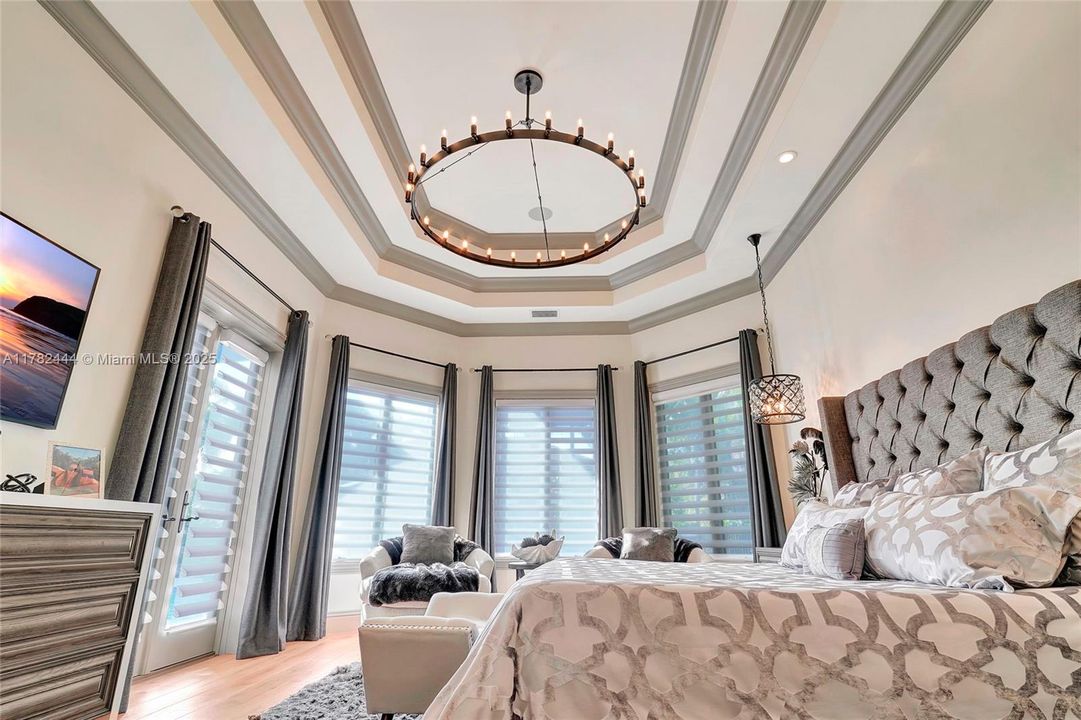 For Sale: $5,849,000 (6 beds, 4 baths, 0 Square Feet)