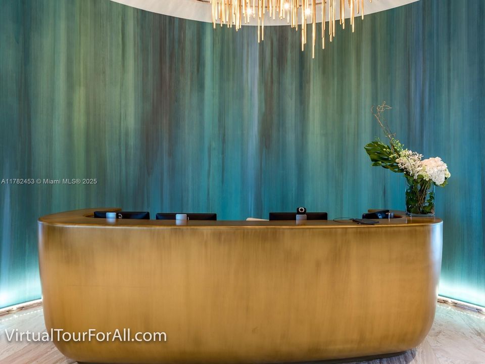 For Sale: $2,050,000 (3 beds, 4 baths, 2599 Square Feet)