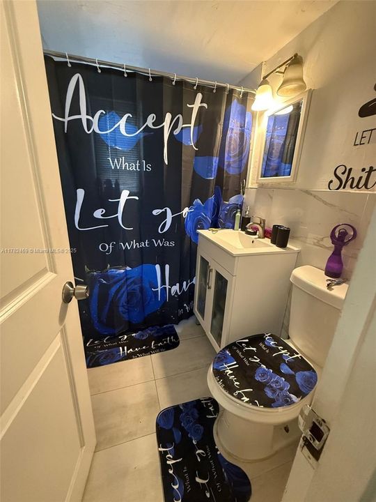 Недавно продано: $500,000 (4 спален, 2 ванн, 1283 Квадратных фут)