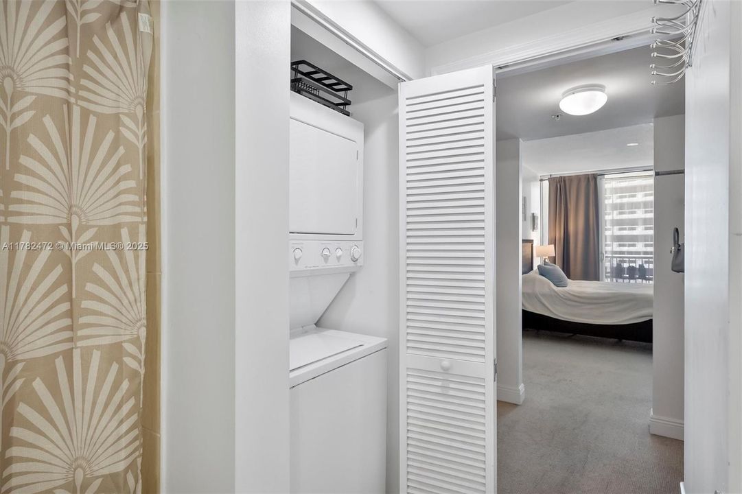 На продажу: $359,000 (1 спален, 1 ванн, 821 Квадратных фут)