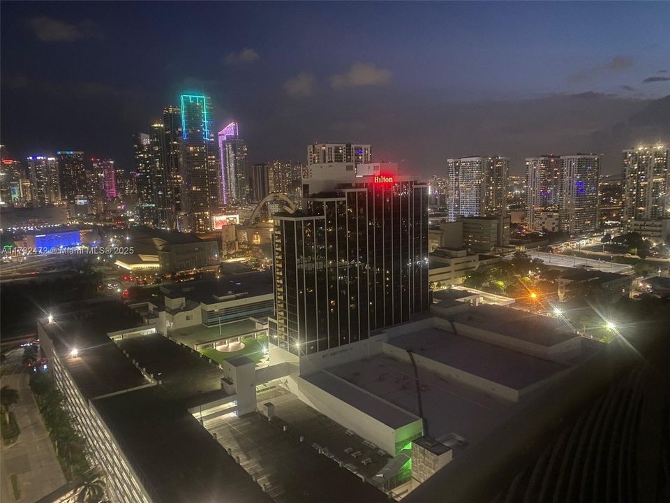 На продажу: $359,000 (1 спален, 1 ванн, 821 Квадратных фут)