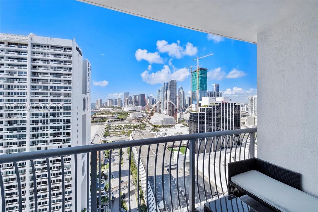 На продажу: $359,000 (1 спален, 1 ванн, 821 Квадратных фут)