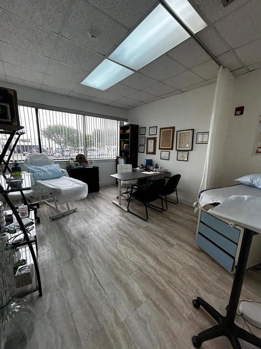 Recently Sold: $4,400 (0 beds, 0 baths, 0 Square Feet)