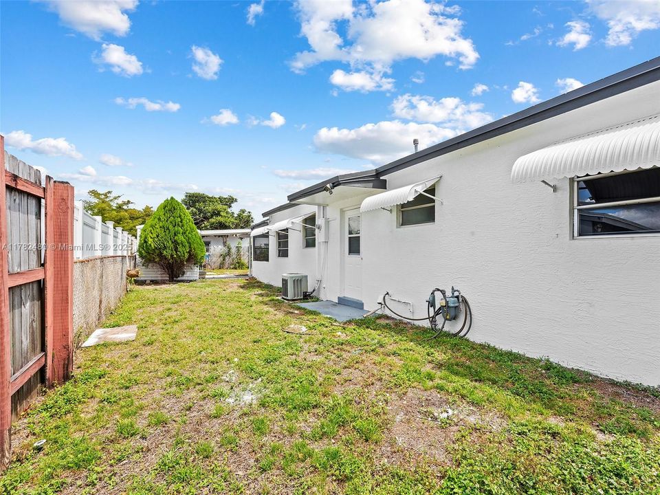 Недавно продано: $410,000 (3 спален, 1 ванн, 1125 Квадратных фут)