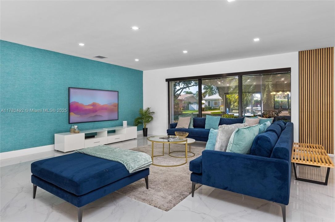 Recently Sold: $2,249,000 (4 beds, 4 baths, 2381 Square Feet)