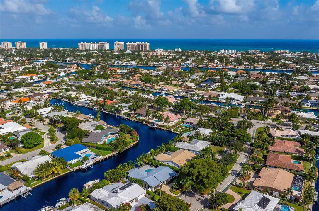 Recently Sold: $2,249,000 (4 beds, 4 baths, 2381 Square Feet)