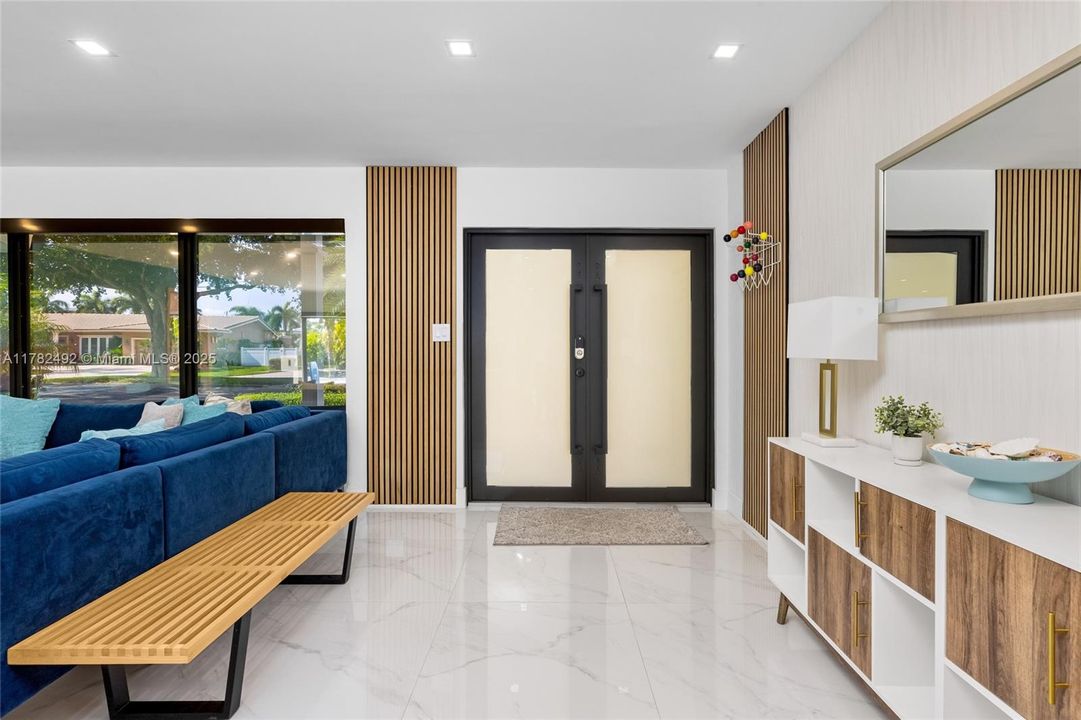 Recently Sold: $2,249,000 (4 beds, 4 baths, 2381 Square Feet)