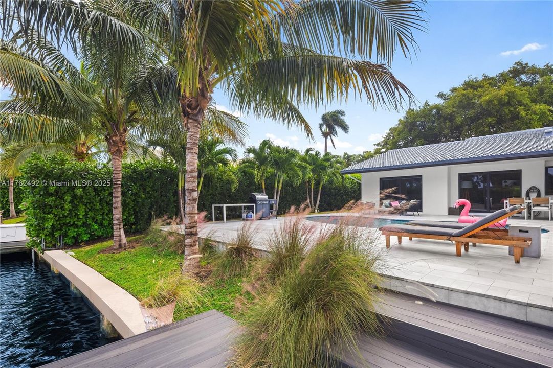 Recently Sold: $2,249,000 (4 beds, 4 baths, 2381 Square Feet)