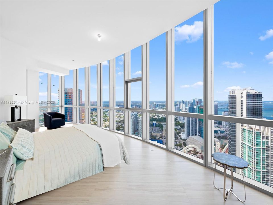 For Sale: $6,990,000 (4 beds, 5 baths, 4375 Square Feet)