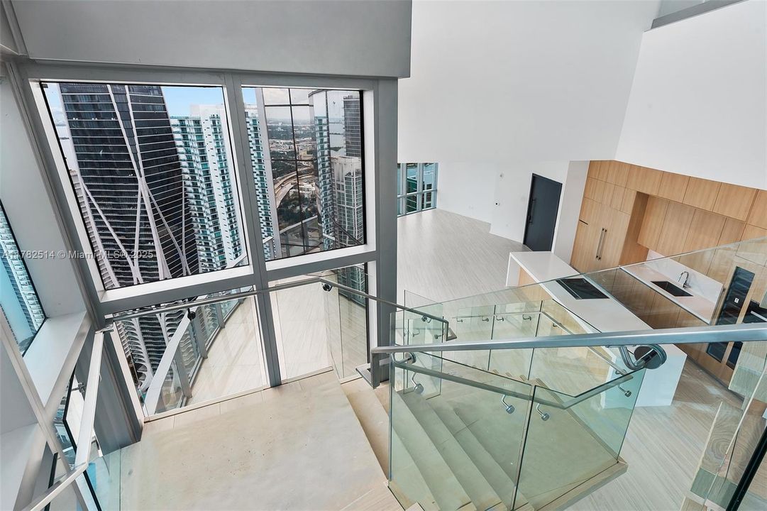 For Sale: $6,990,000 (4 beds, 5 baths, 4375 Square Feet)