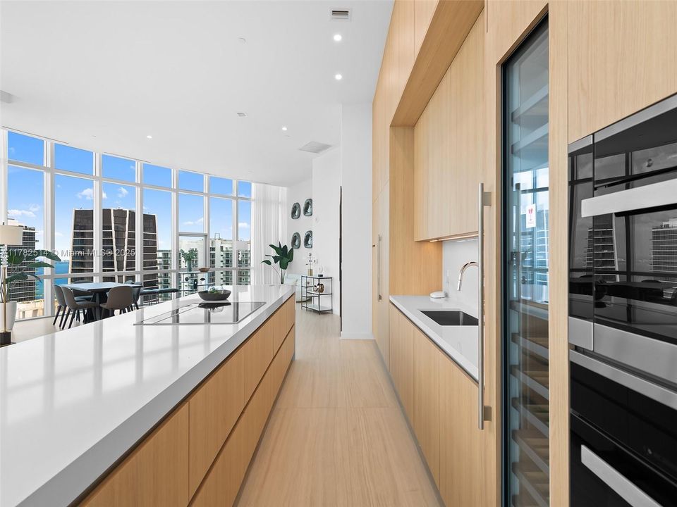 For Sale: $6,990,000 (4 beds, 5 baths, 4375 Square Feet)