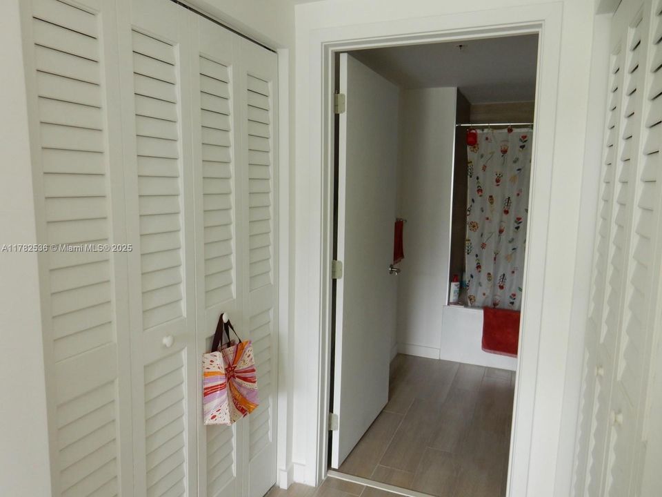 Недавно продано: $495,000 (1 спален, 2 ванн, 716 Квадратных фут)