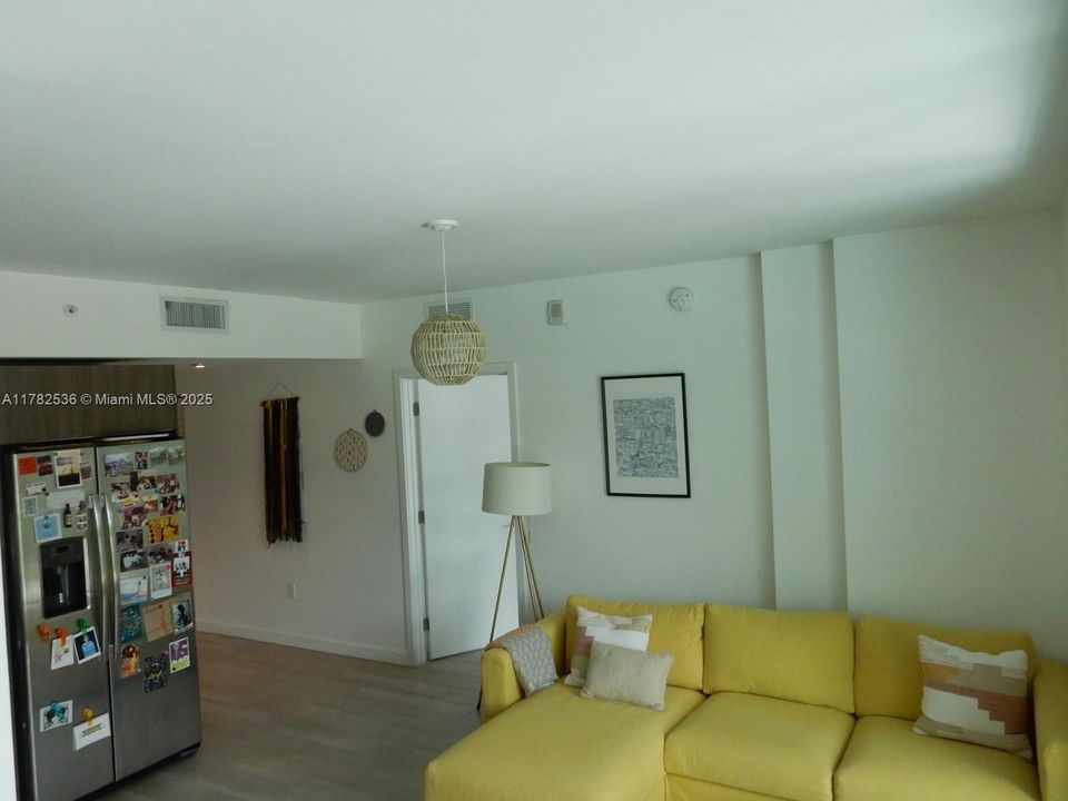 Недавно продано: $495,000 (1 спален, 2 ванн, 716 Квадратных фут)