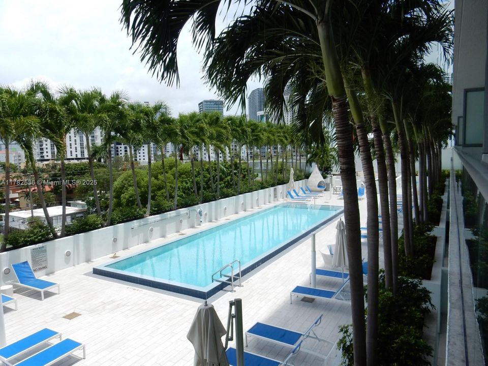 Недавно продано: $495,000 (1 спален, 2 ванн, 716 Квадратных фут)