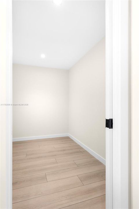 En Venta: $1,225,000 (3 camas, 3 baños, 2021 Pies cuadrados)