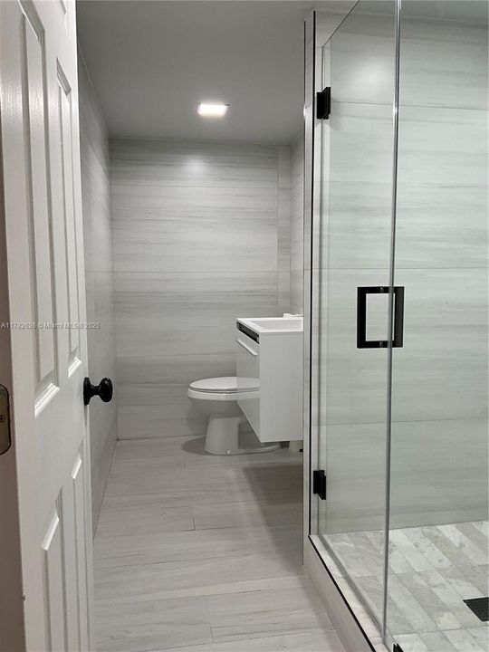 Vendido Recientemente: $359,000 (2 camas, 2 baños, 1106 Pies cuadrados)