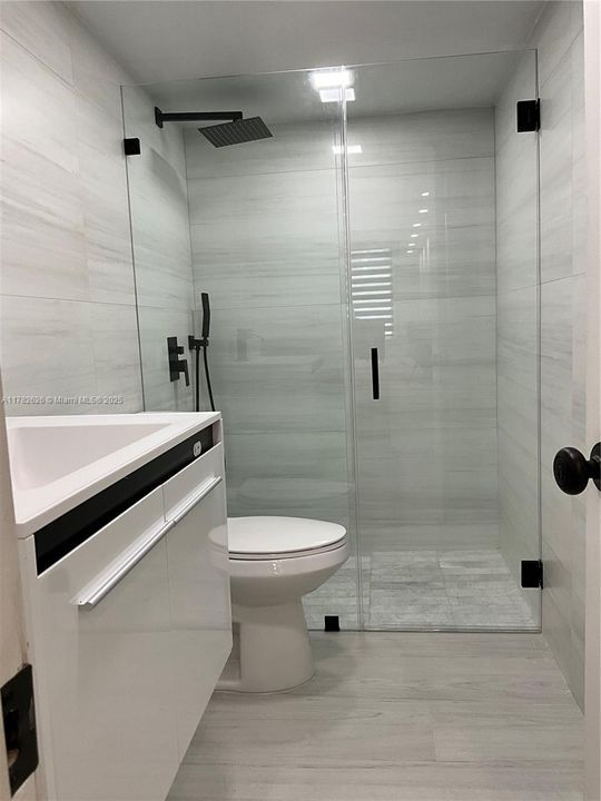 Vendido Recientemente: $359,000 (2 camas, 2 baños, 1106 Pies cuadrados)