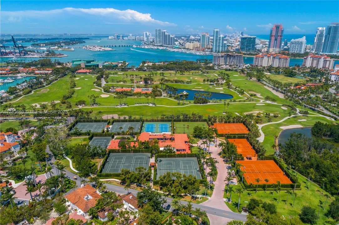 For Sale: $11,500,000 (4 beds, 3 baths, 3580 Square Feet)