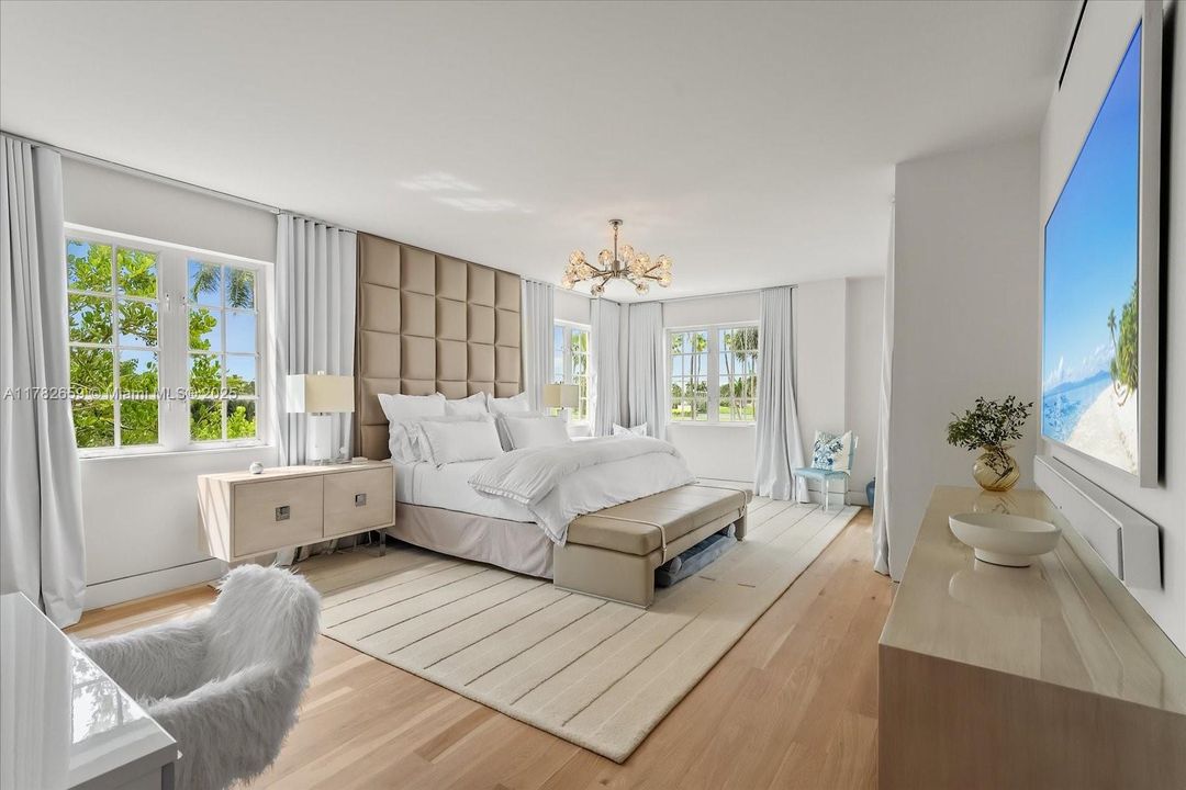 For Sale: $11,500,000 (4 beds, 3 baths, 3580 Square Feet)