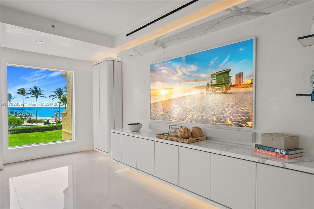 For Sale: $11,500,000 (4 beds, 3 baths, 3580 Square Feet)