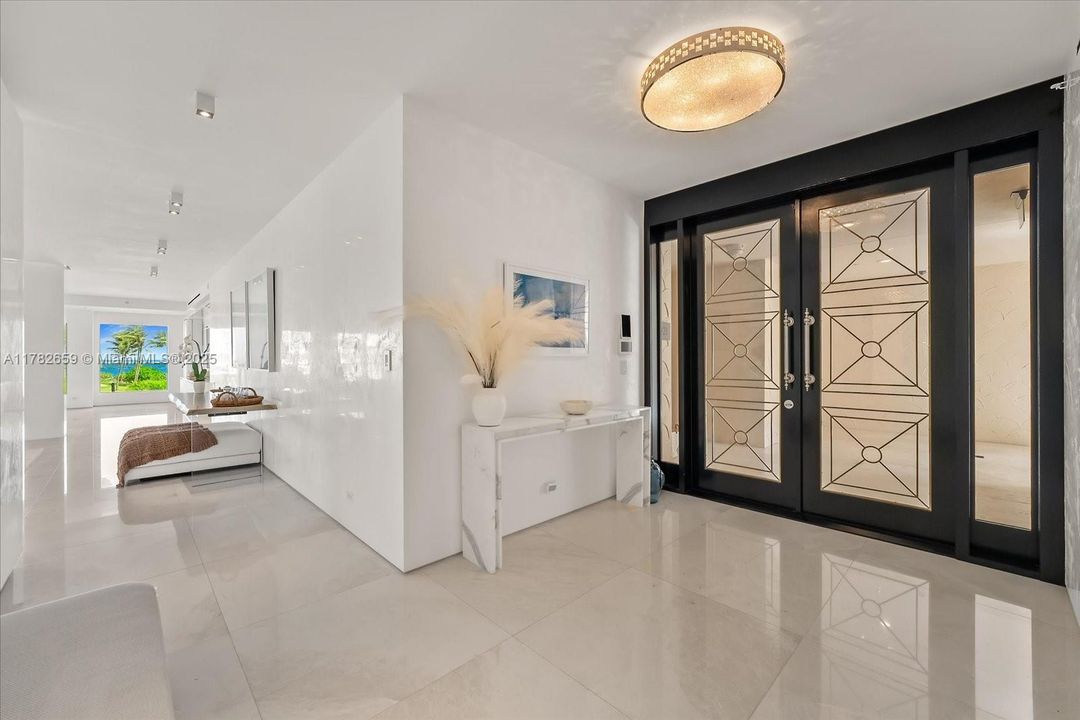 For Sale: $11,500,000 (4 beds, 3 baths, 3580 Square Feet)
