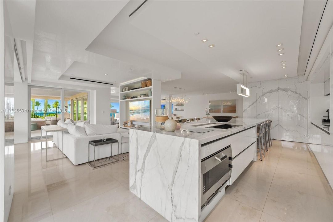 For Sale: $11,500,000 (4 beds, 3 baths, 3580 Square Feet)