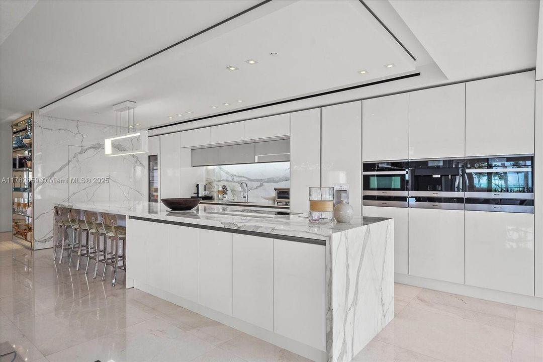 For Sale: $11,500,000 (4 beds, 3 baths, 3580 Square Feet)