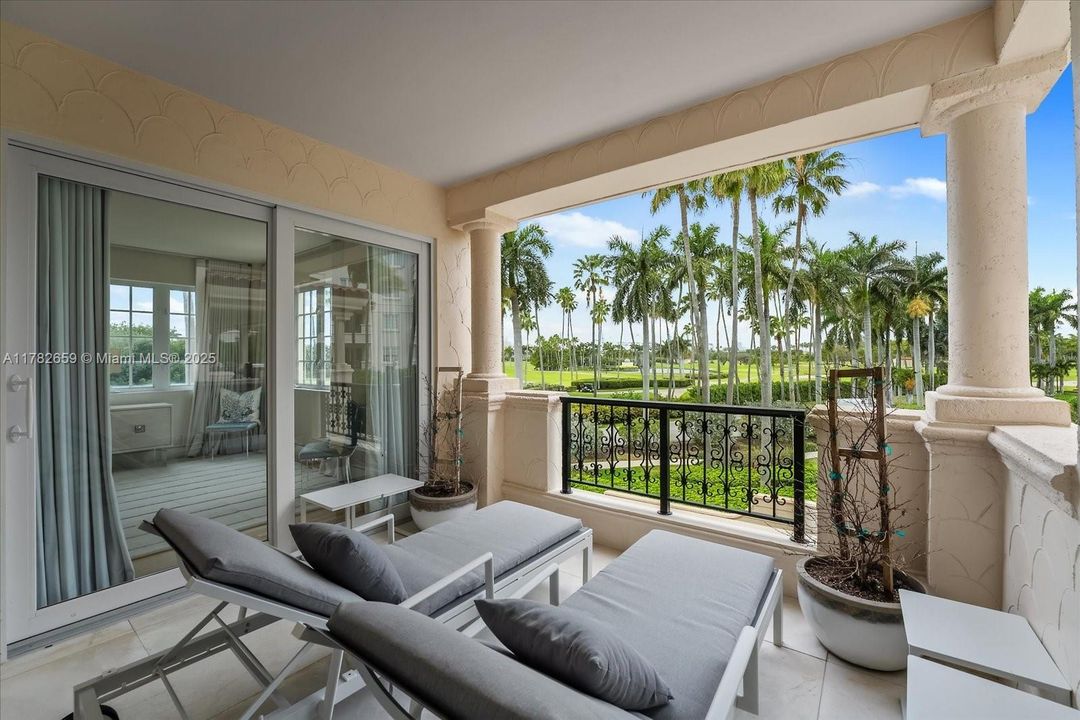 For Sale: $11,500,000 (4 beds, 3 baths, 3580 Square Feet)