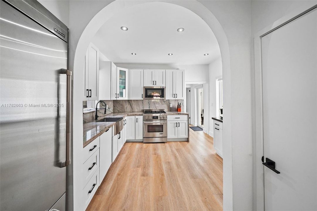 For Sale: $4,747,000 (4 beds, 4 baths, 2846 Square Feet)