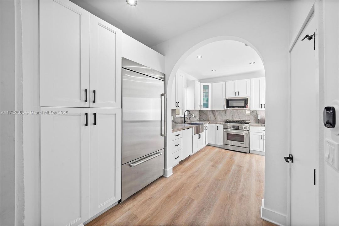 For Sale: $4,747,000 (4 beds, 4 baths, 2846 Square Feet)