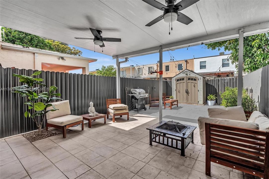 Недавно продано: $399,997 (2 спален, 1 ванн, 1278 Квадратных фут)