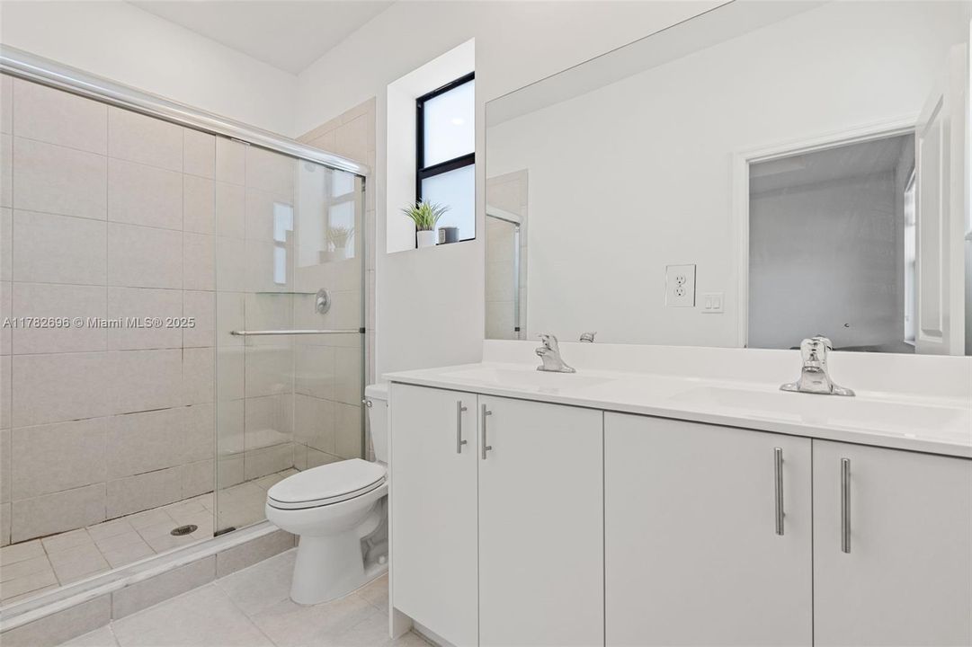 待售: $470,000 (3 贝兹, 3 浴室, 1328 平方英尺)