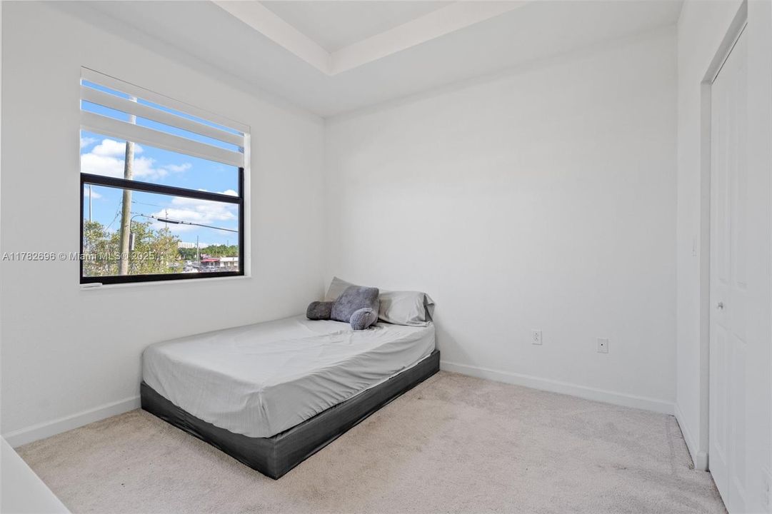 待售: $470,000 (3 贝兹, 3 浴室, 1328 平方英尺)