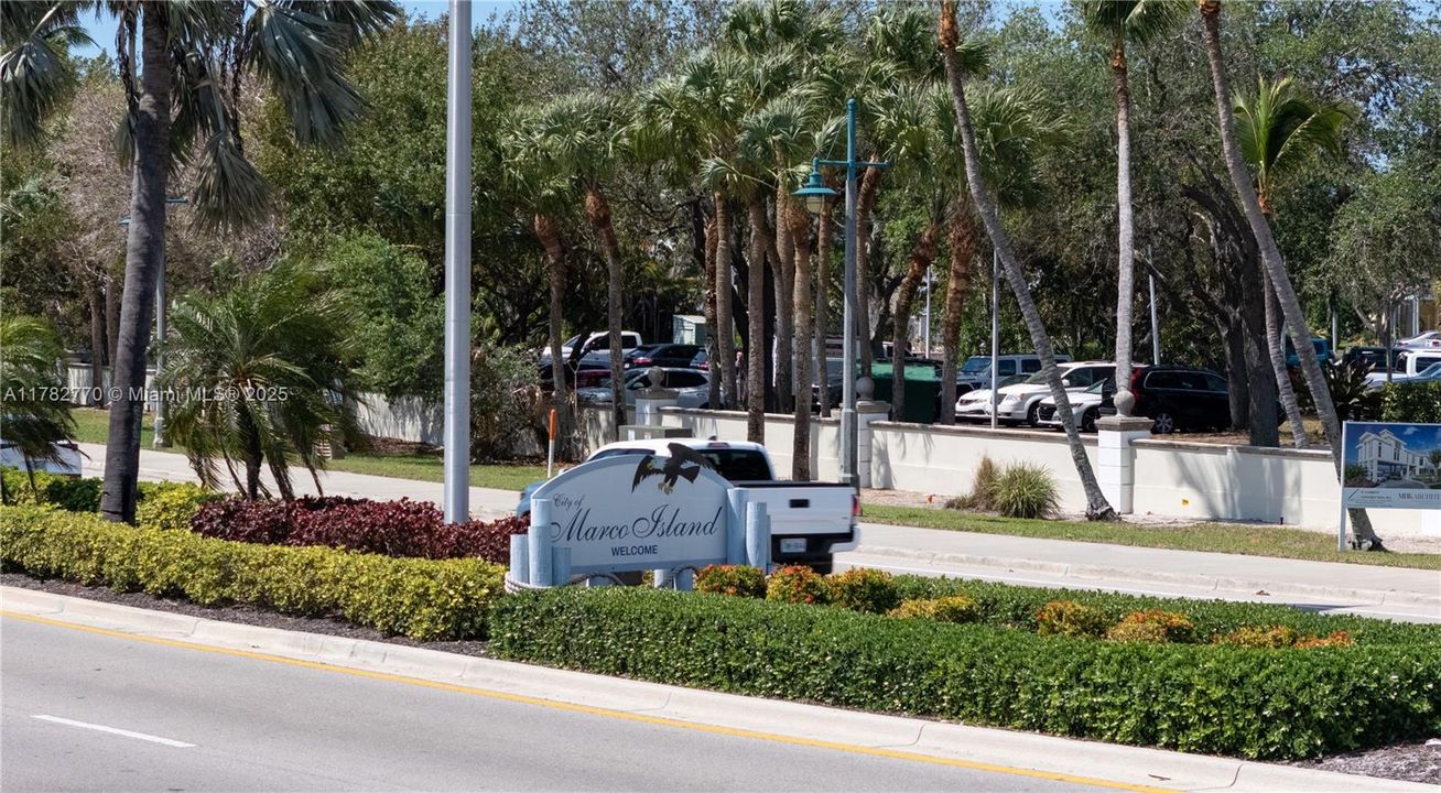 For Sale: $1,800,000 (0.27 acres)