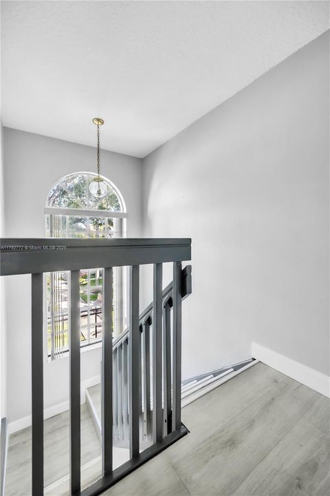 待售: $435,000 (3 贝兹, 2 浴室, 1566 平方英尺)