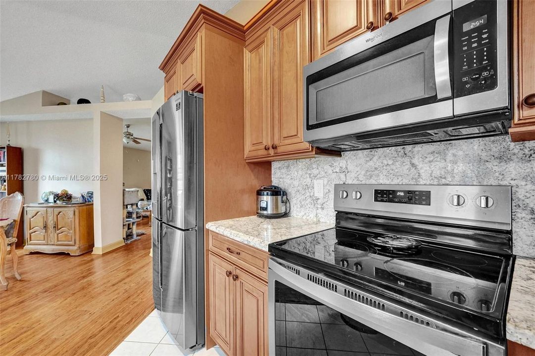 For Sale: $540,000 (3 beds, 2 baths, 1752 Square Feet)