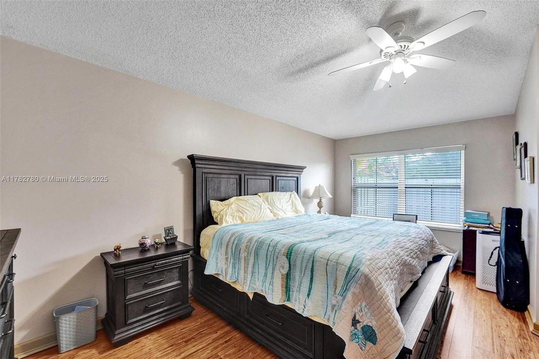 For Sale: $540,000 (3 beds, 2 baths, 1752 Square Feet)