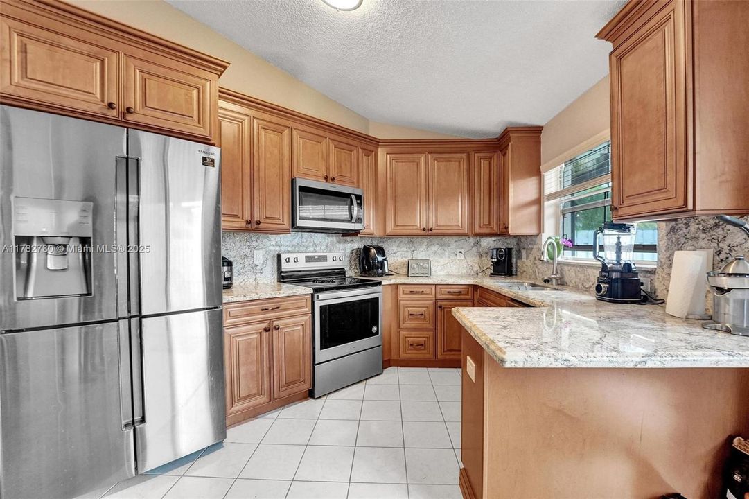 For Sale: $540,000 (3 beds, 2 baths, 1752 Square Feet)