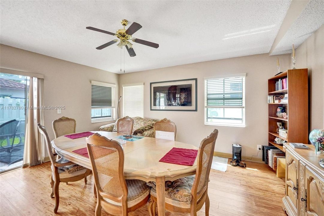 For Sale: $540,000 (3 beds, 2 baths, 1752 Square Feet)