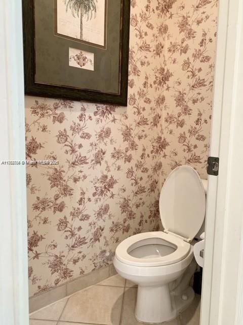 Activo con contrato: $4,900 (5 camas, 2 baños, 2527 Pies cuadrados)