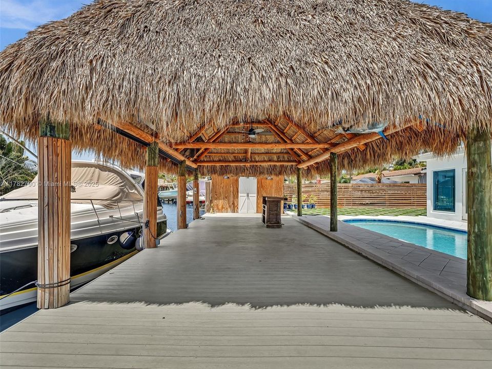 Activo con contrato: $999,999 (2 camas, 3 baños, 1589 Pies cuadrados)